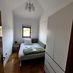 Mila Biograd Na Moru
