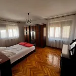 Mila * Biograd Na Moru