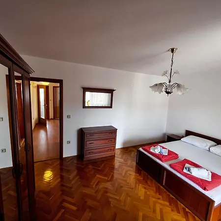 Apartment Mila *